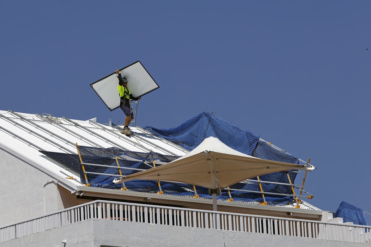 Roof Washing